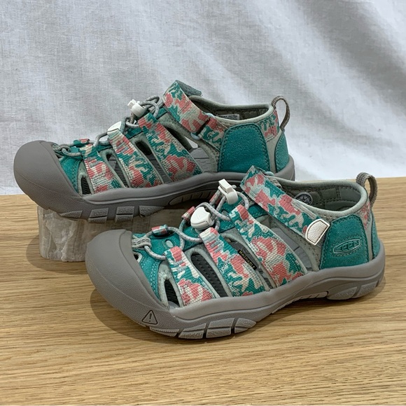 KEEN Teal Floral Elastic Strap Waterproof Hiking Sandals Kid’s Size 2 - Picture 1 of 8